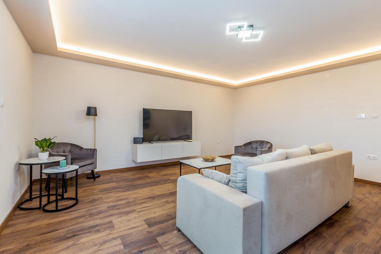Villa Lio With Private Pool Linardići Екстериор снимка