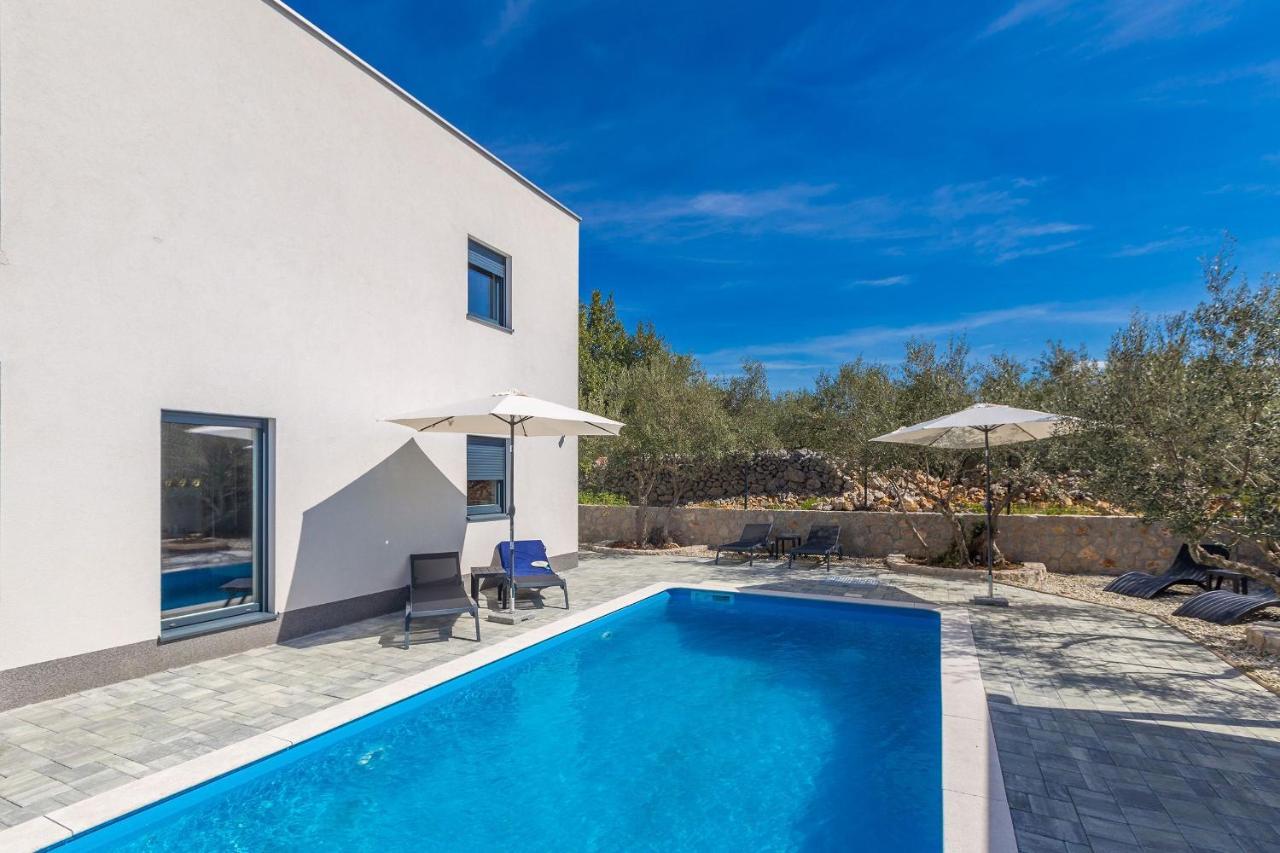 Villa Lio With Private Pool Linardići Екстериор снимка