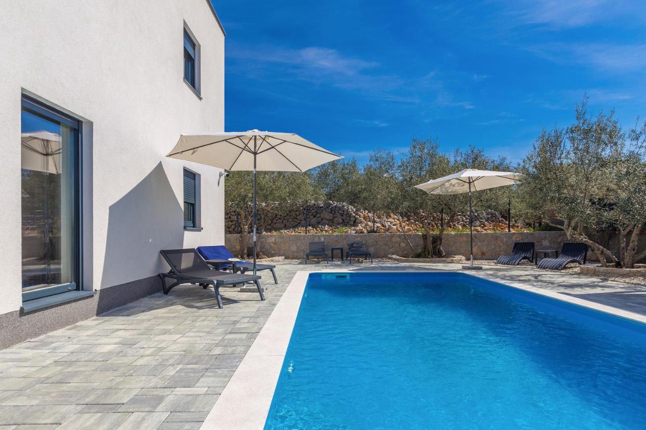 Villa Lio With Private Pool Linardići Екстериор снимка